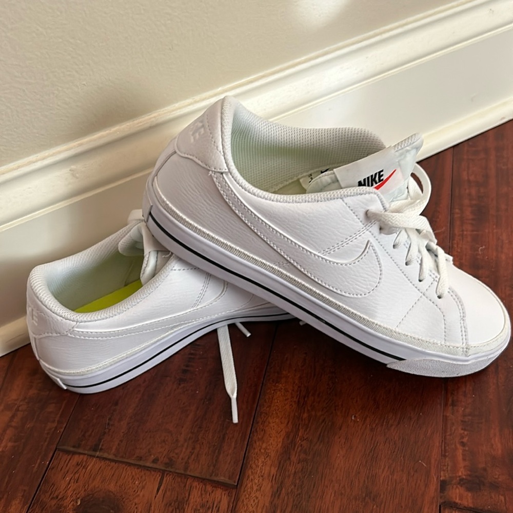 Nike Court Legacy